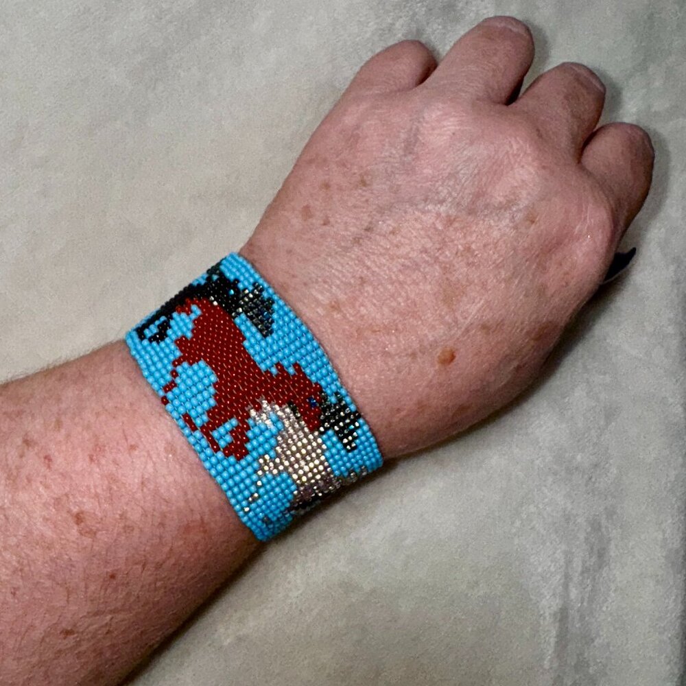 🐎 Galloping Horses Beaded Cuff Bracelet • Turquoise & Multicolor • 7.25"